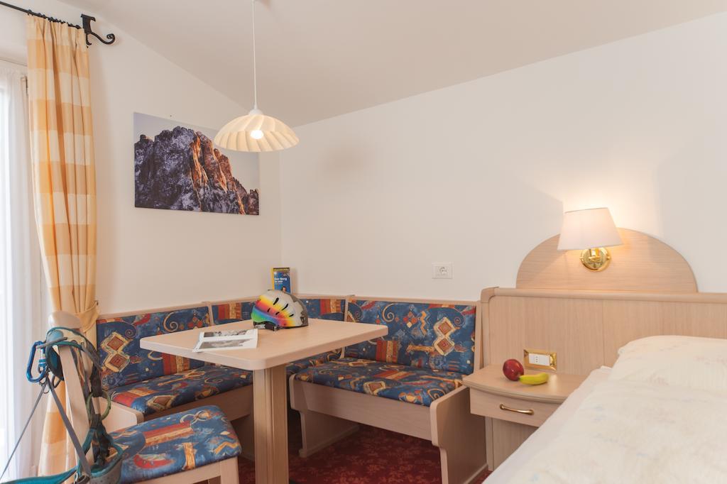 Kedul Lodge Santa Cristina Val Gardena Zimmer foto